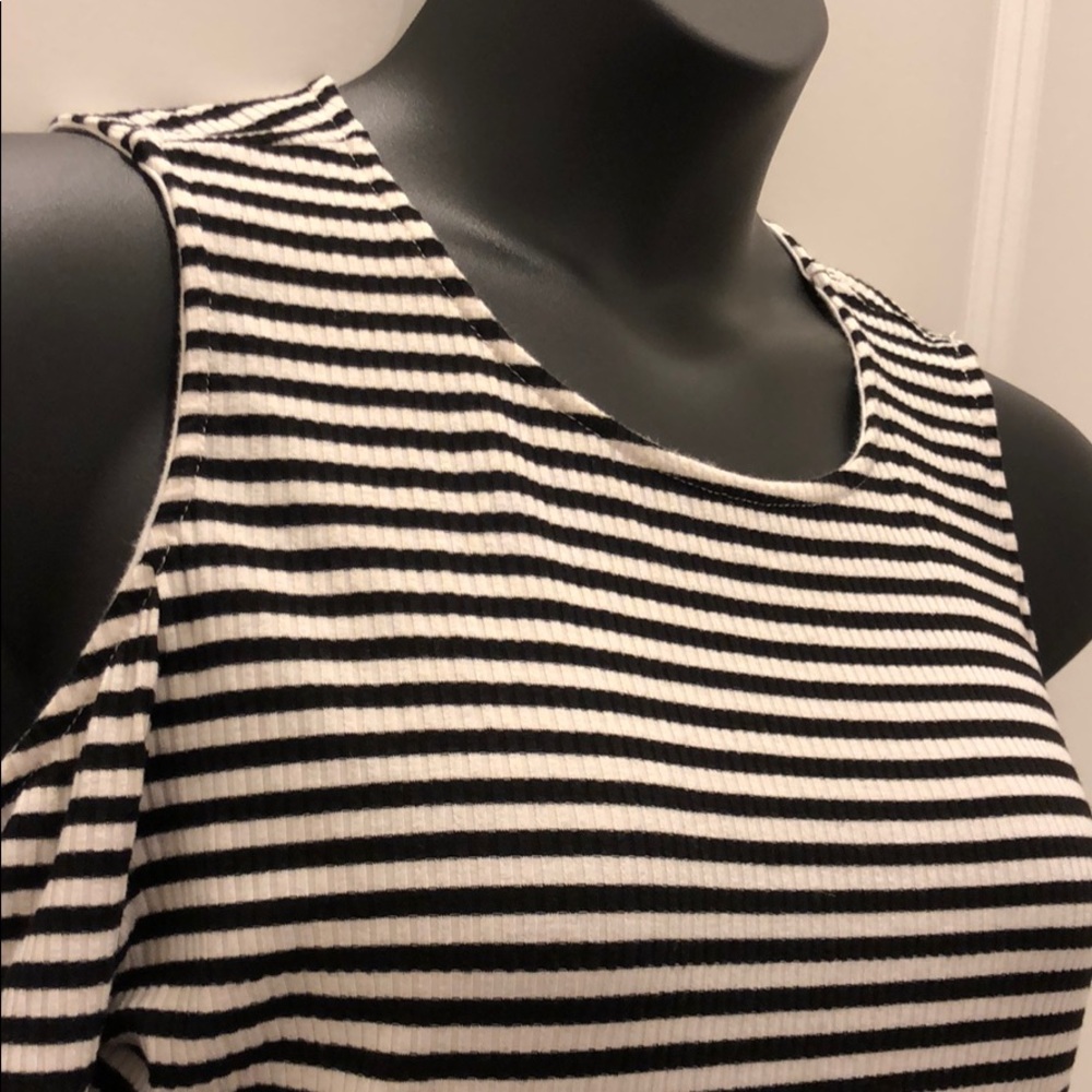 Black and white top